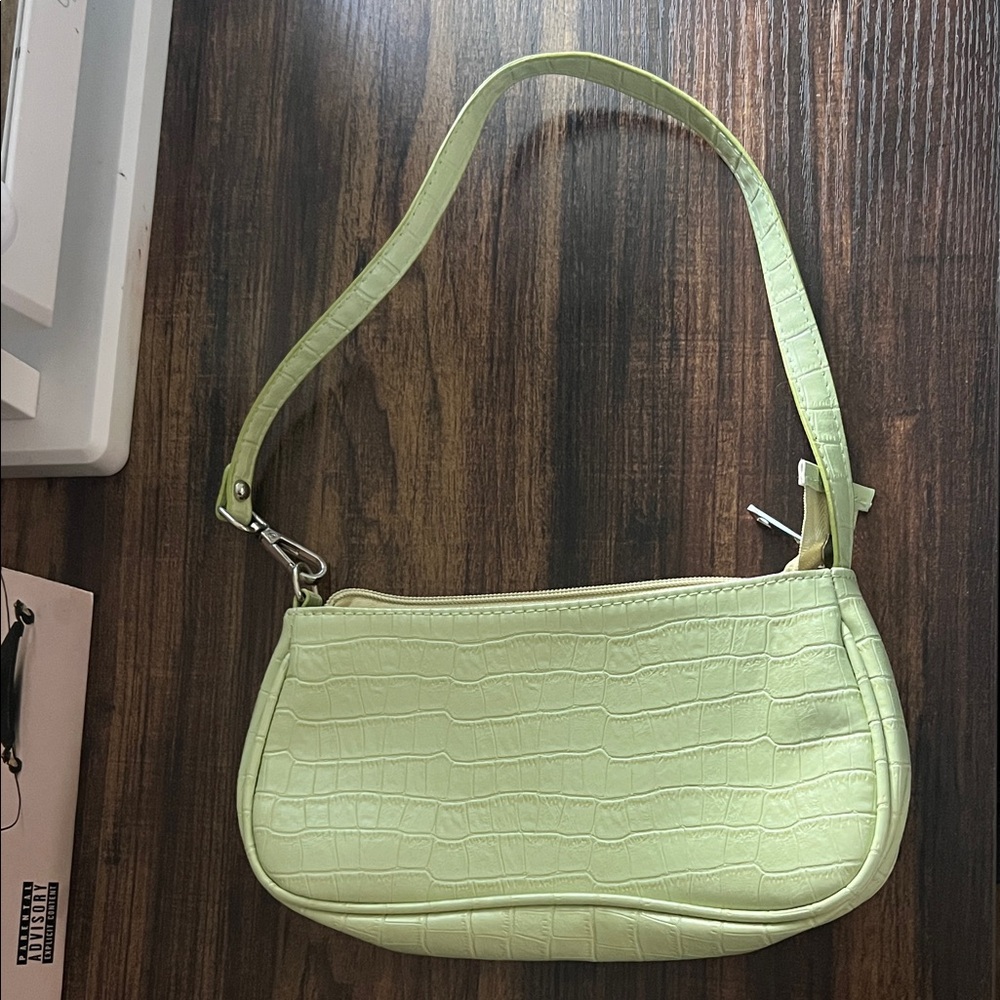 SHEIN Light Green Croc-Embossed Shoulder Bag